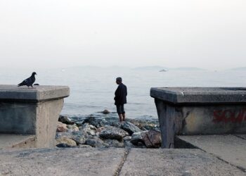 HAYAT TEK KİŞİLİKTİR