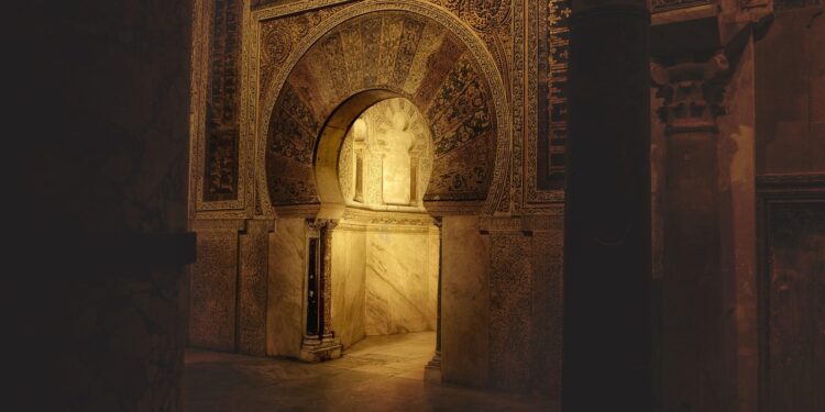 DOĞRU KAPI VE DOĞRU ANAHTAR